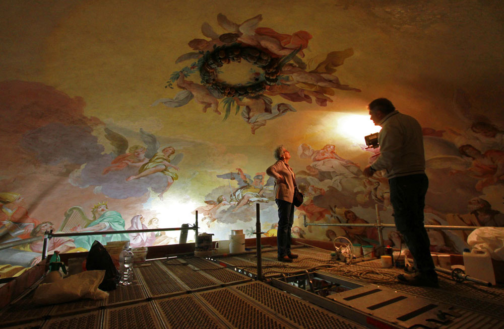 A Pistoia gli affreschi del Settecento si vedono da vicino