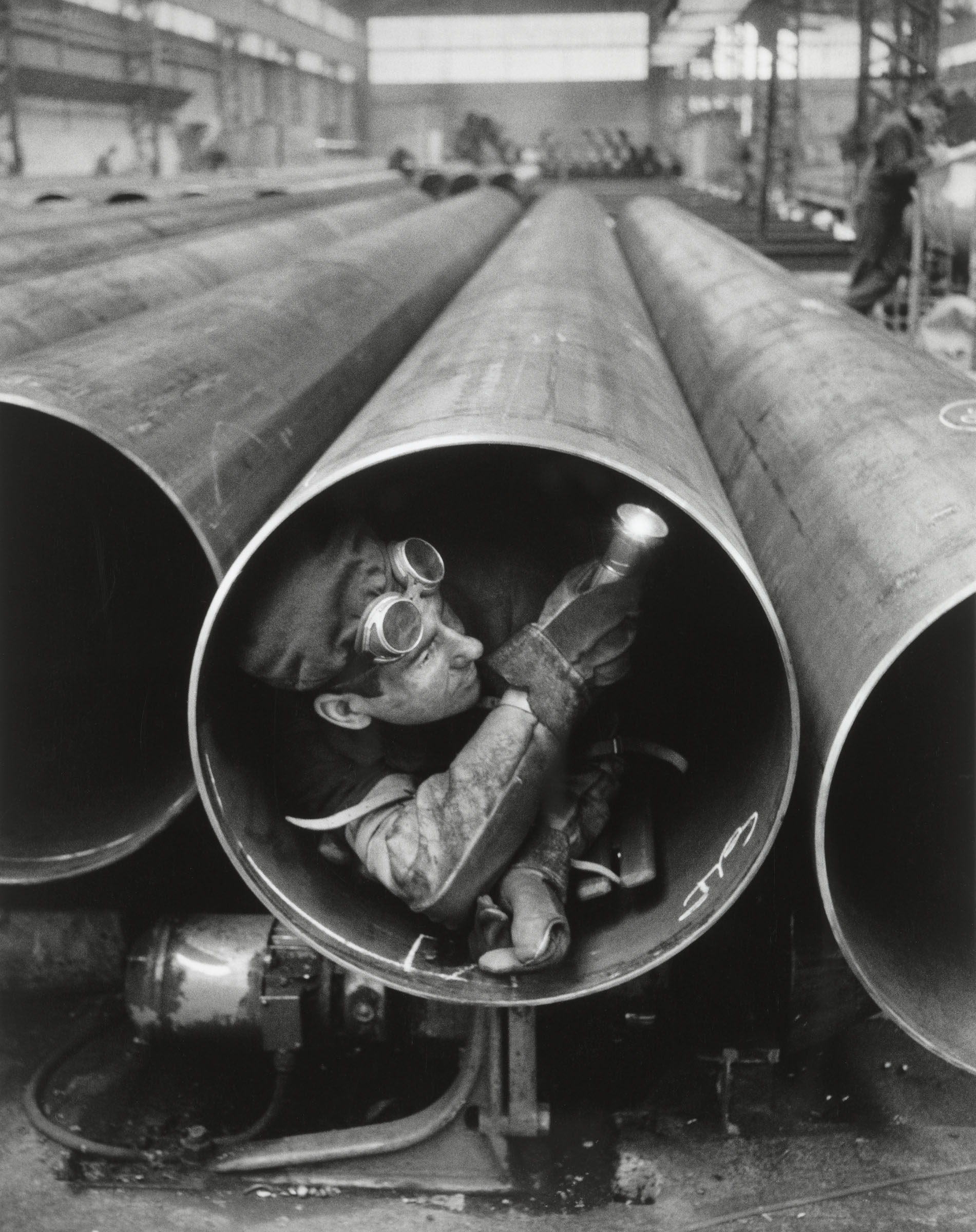 Willy Ronis, Fabbrica Lorraine-Escaut, Sedan, Francia, 1959, Ministère de la Culture. Ministère de la Culture - Médiathèque de l’architecture et du patrimoine Dist RMN-GP © Donation Willy Ronis 