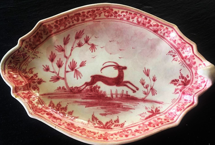 Savona, una mostra diffusa racconta le storie della ceramica