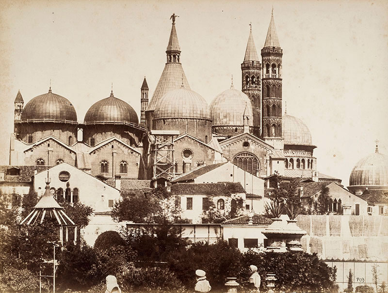 Una mostra fotografica per indagare la Padova sacra