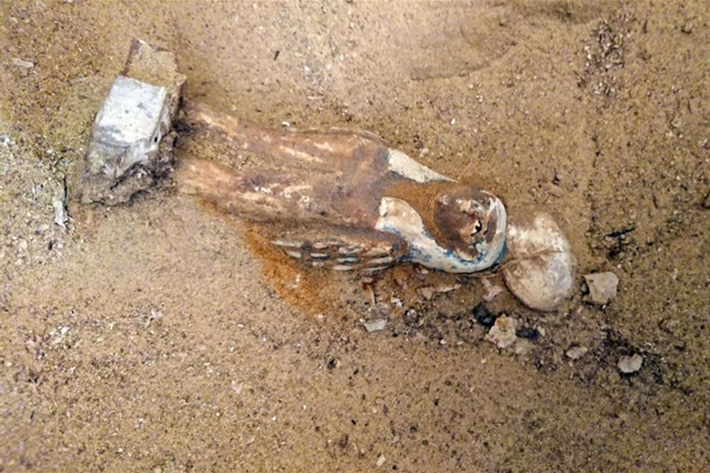 Egitto, team di ricerca italo-egiziano scopre una nuova tomba con 35 mummie