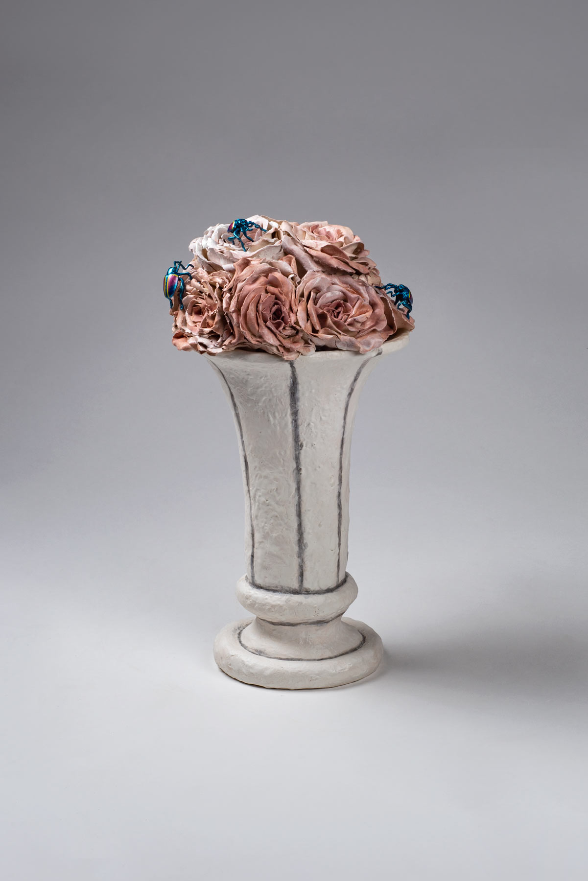 Bertozzi & Casoni, Per Morandi (2019; ceramica policroma, 36 x 20 x 18 cm) 
