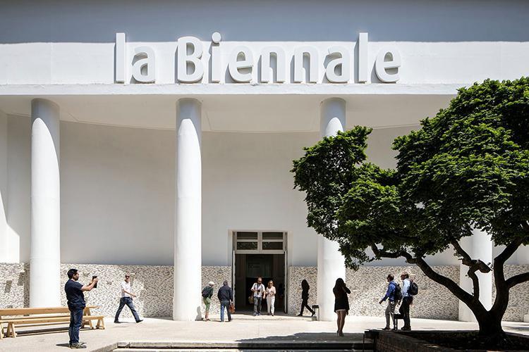La Biennale di Venezia del 2021 è rinviata al 2022. Posticipata anche la Biennale Architettura