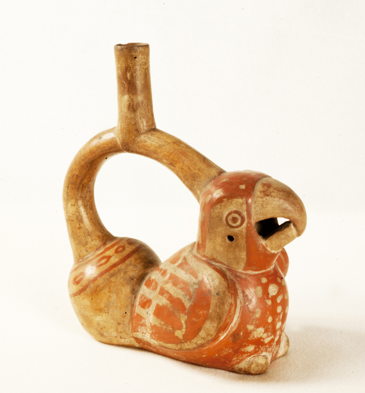 Bologna, donati ai Musei Civici 16 oggetti precolombiani sottratti al traffico clandestino