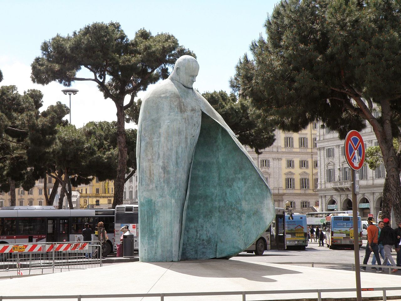 Monumento a papa Giovanni Paolo II (Roma)