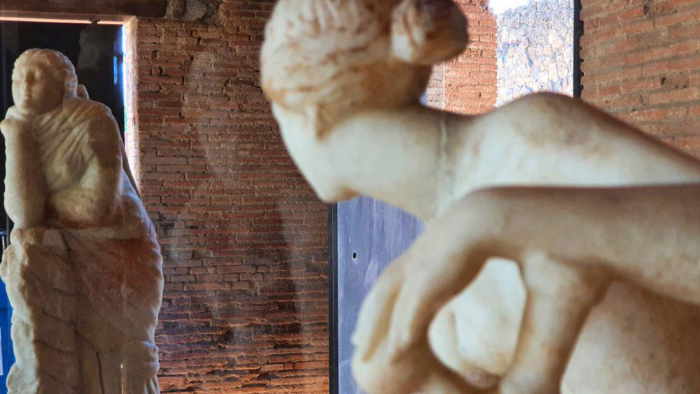 Creme, trucchi e profumi. Quali erano i canoni di bellezza a Pompei? Una mostra sul tema