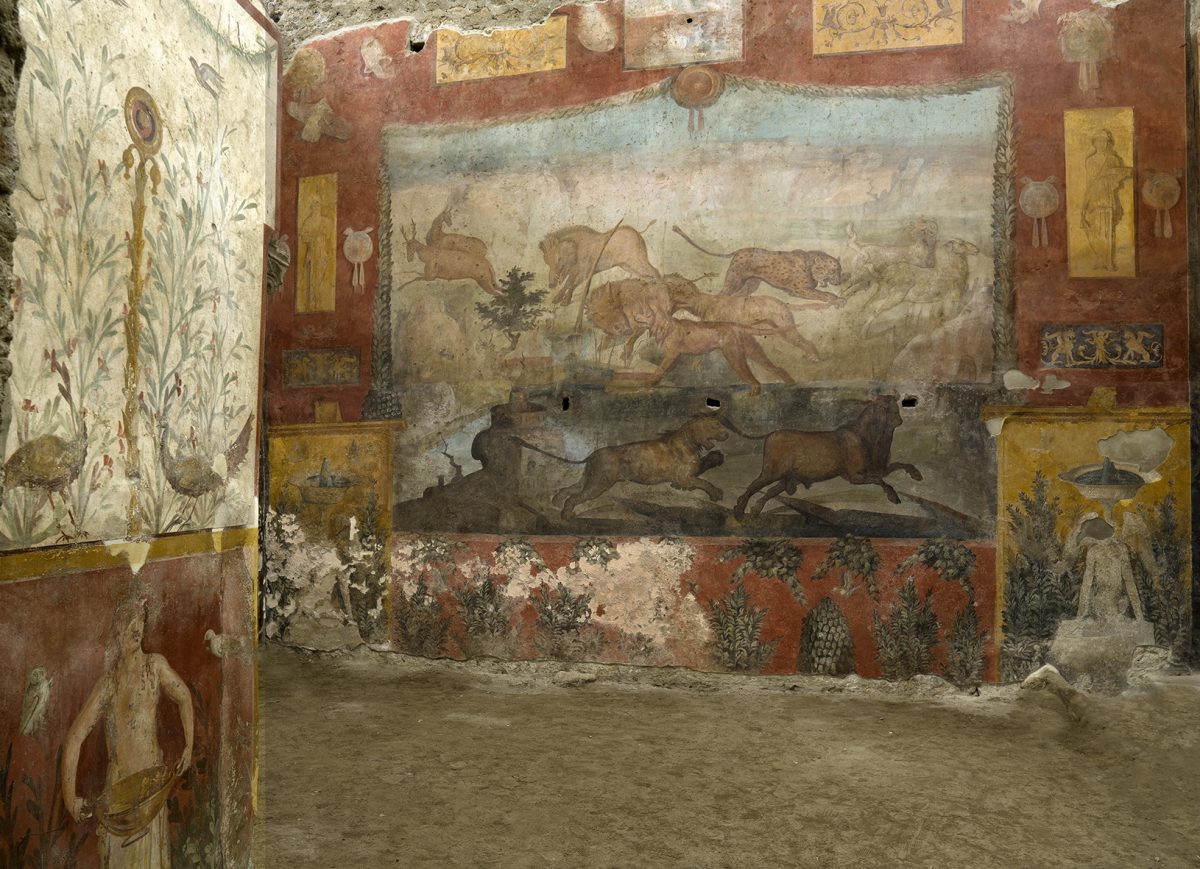 Pompeii, restoration completed on the large fresco in the viridarium of the House of the Ceii