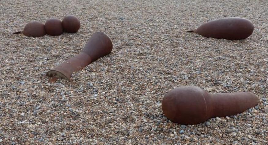Inghilterra, si discute sulla presenza di quattro sculture di Gormley. “Sembrano sex toys”