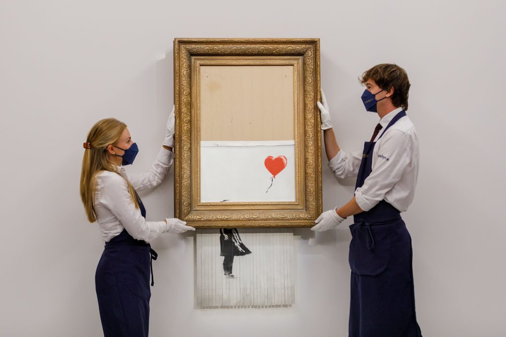 Banksy, successful business operation: shredded work sold for a record sum 