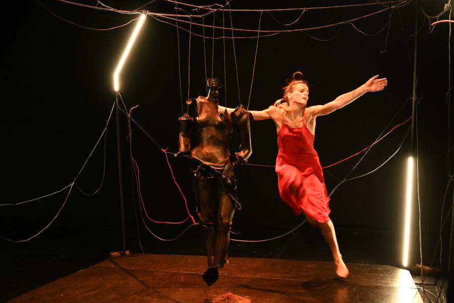 A Reggio Emilia, la danza incontra l'arte come moltiplicatore di evocazioni 
