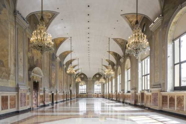 Bologna, apertura straordinaria di Palazzo Re Enzo, nella centralissima piazza Maggiore