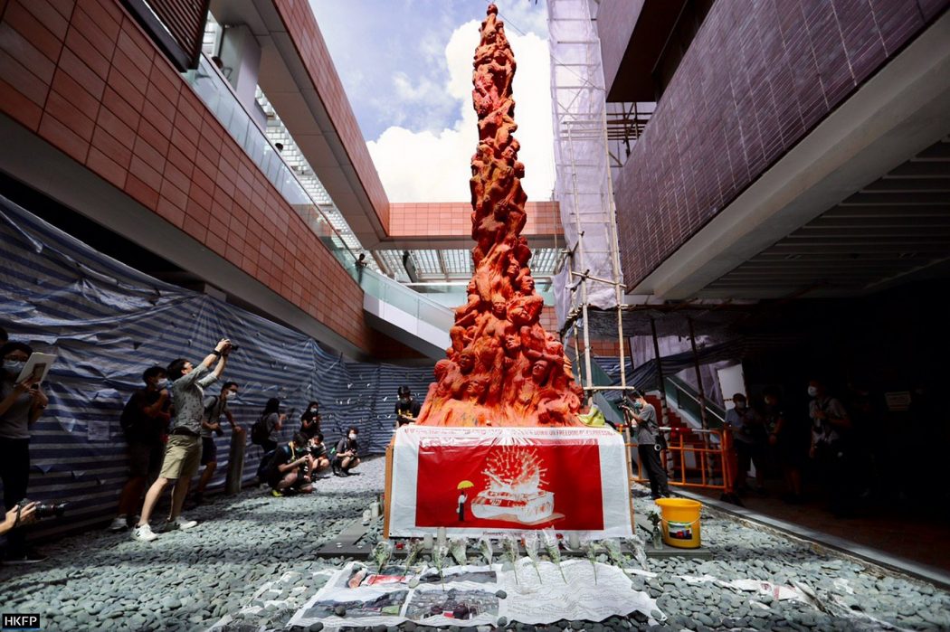 Hong Kong, rimossa la statua che ricorda il massacro di piazza Tienanmen