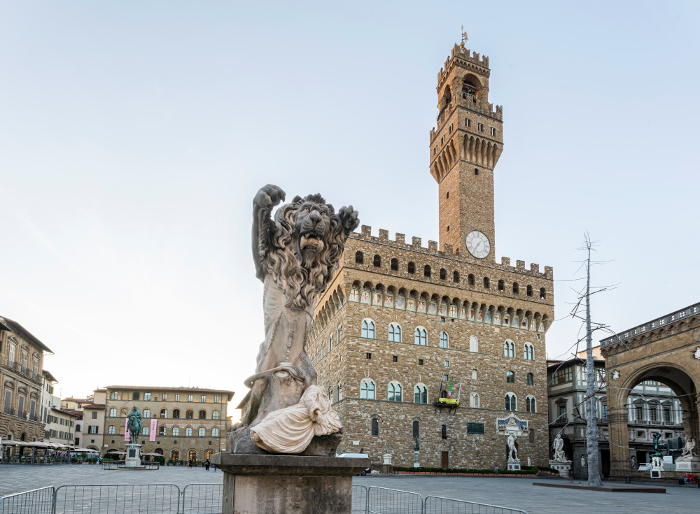 Firenze, ecco l'opera site-specific di Francesco Vezzoli per Piazza della Signoria 