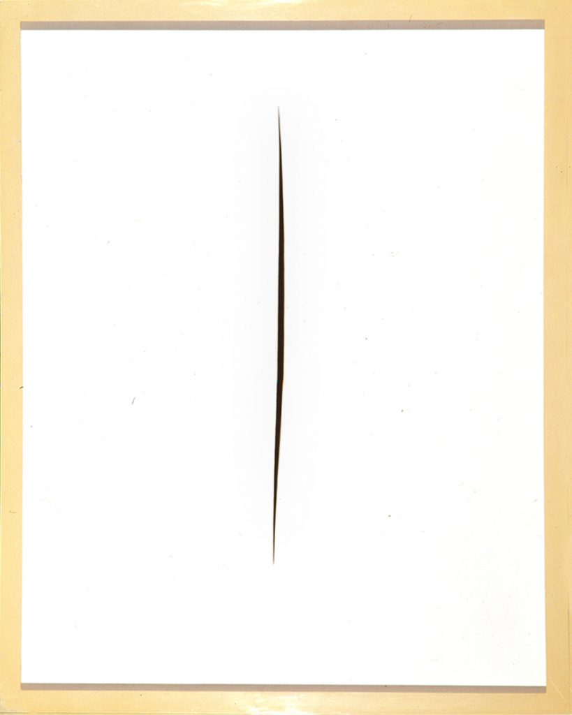 Lucio Fontana, Concetto spaziale. Attese (1965; idropittura su tela, 145 x 114 cm; Firenze, Museo del Novecento)
