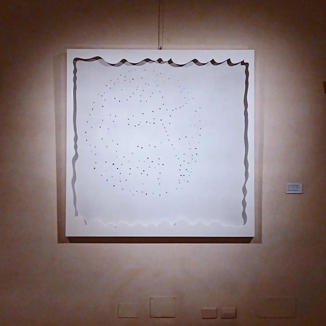 Lucio Fontana, Concetto spaziale. Teatrino (1965; idropittura su tela e legno laccato, 155 x 155 cm; Milano, Fondazione Lucio Fontana)
