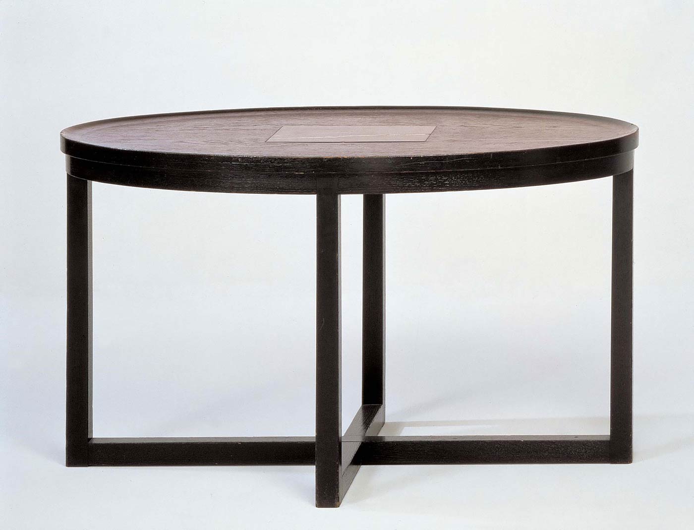 Josef Hoffmann, Table for Dr. Hermann Wittgenstein's apartment (1905) 