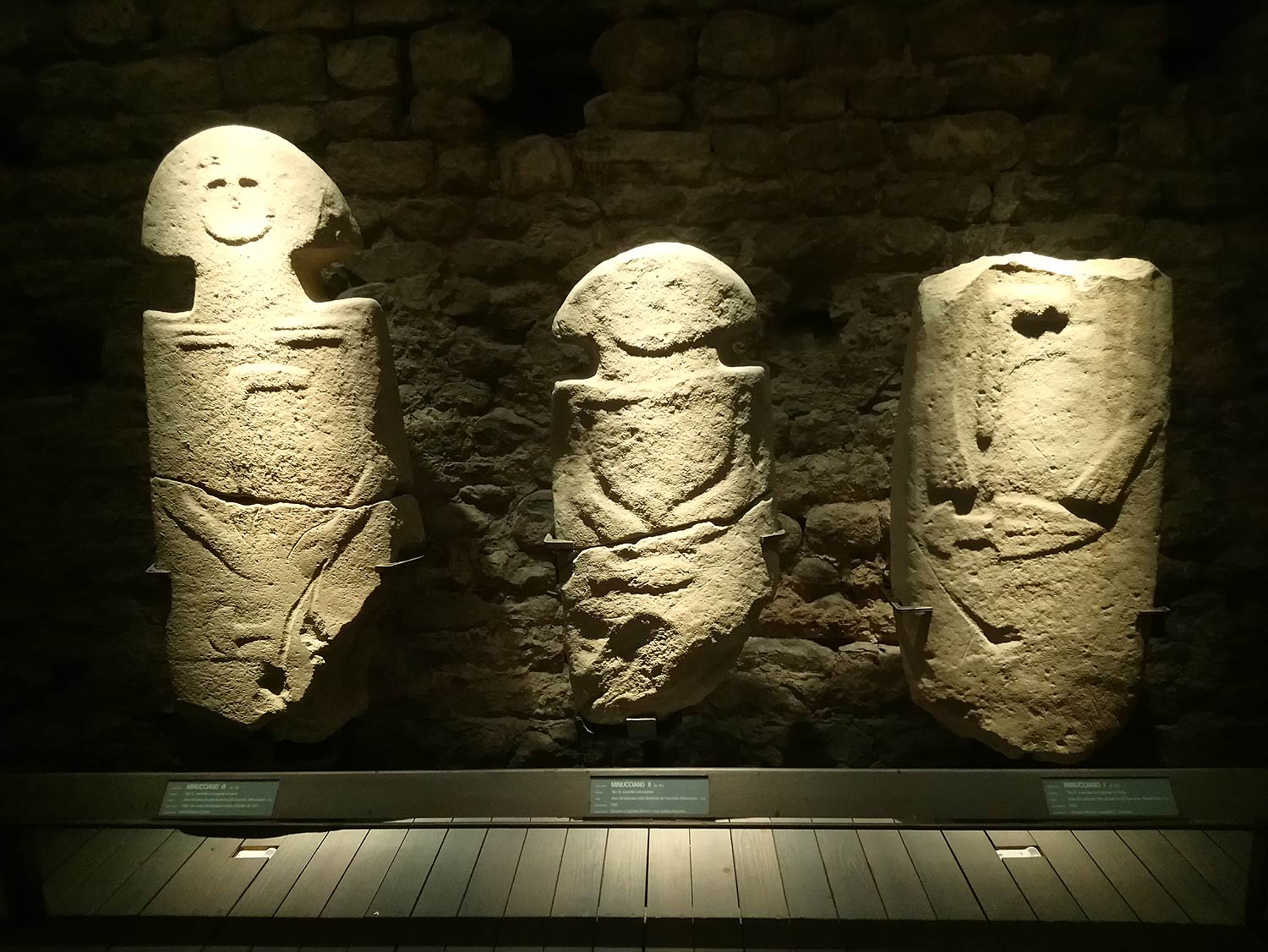 Statue stele al Museo del Castello del Piagnaro di Pontremoli 