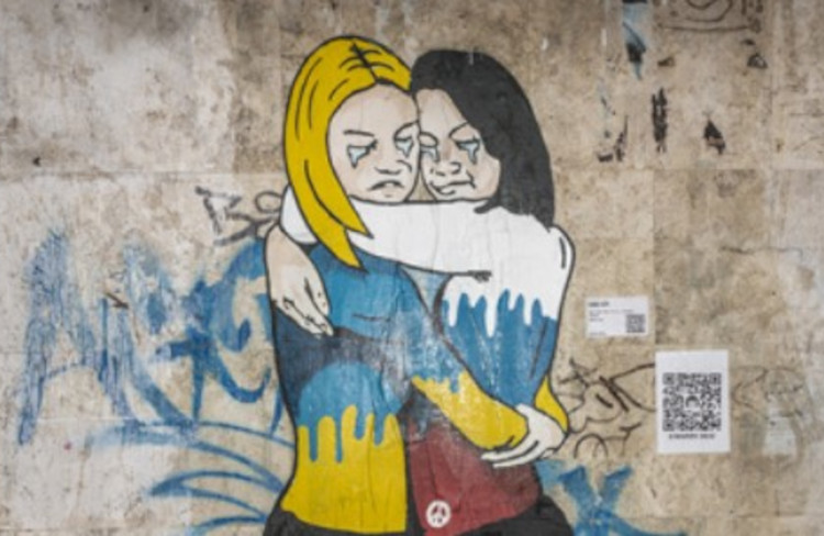 Street art, Laika dedica nuova opera alle donne ucraine e russe 