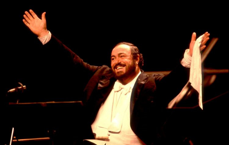Una stella sulla Walk of Fame per l'indimenticato tenore Luciano Pavarotti