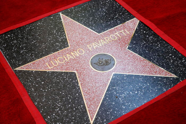 Luciano Pavarotti ha una stella sulla Walk of Fame 
