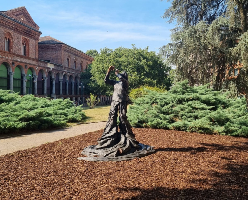 Inaugurata a Milano la statua dedicata a Margherita Hack