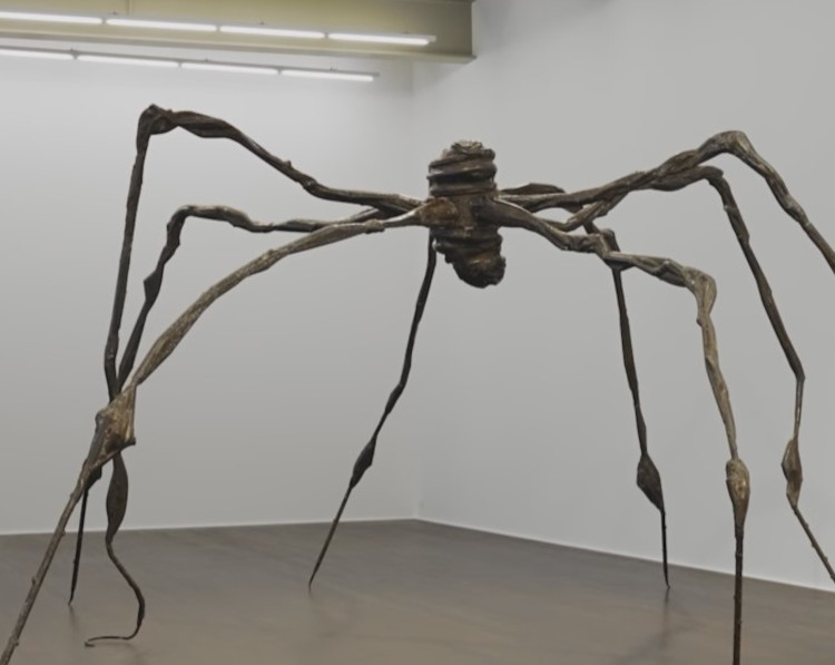 Art Basel, venduto a 40 milioni di dollari un grande ragno di Louise Bourgeois