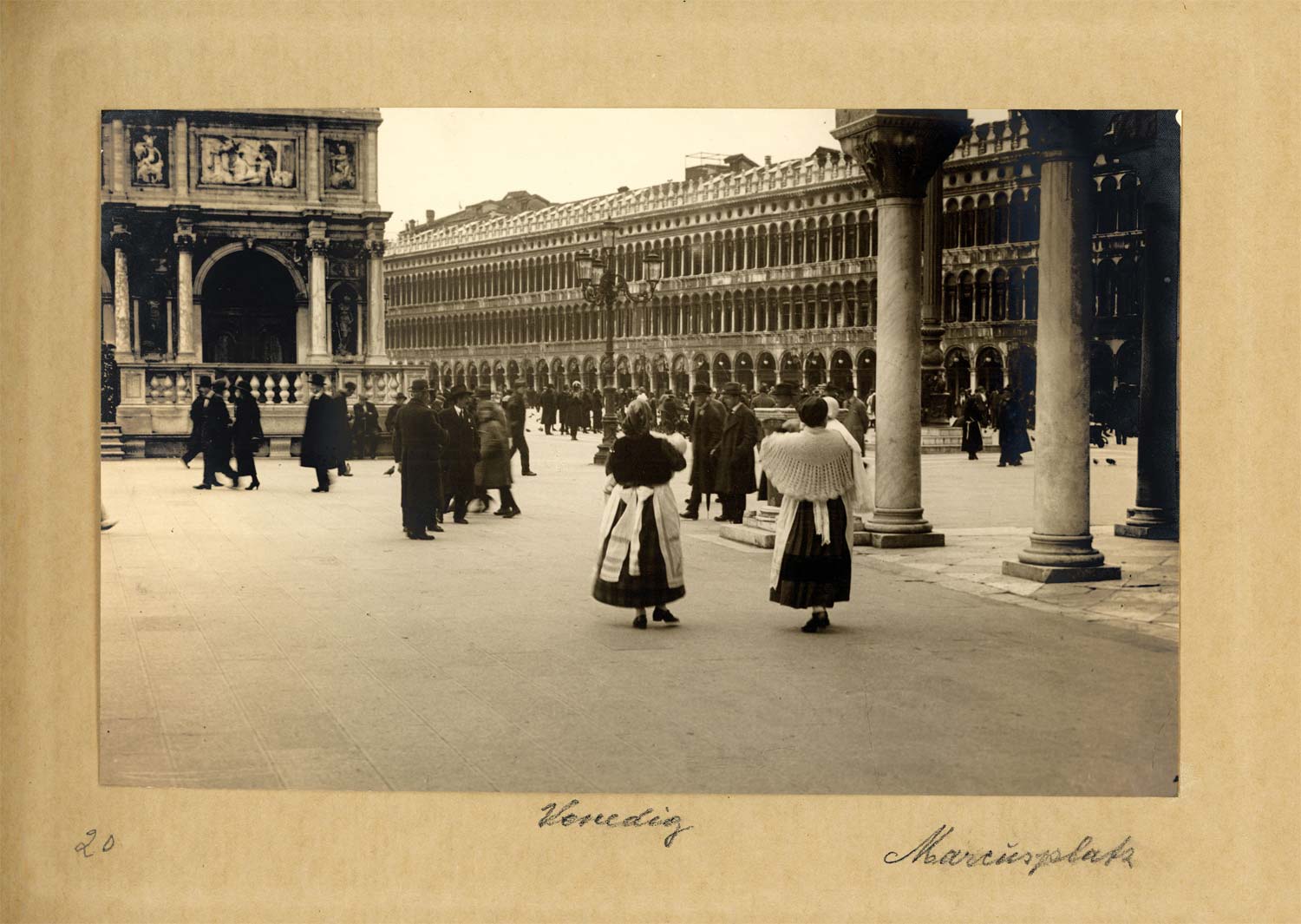 Venezia, in mostra il percorso di Michèle Halberstadt attraverso gli scatti di Max Halberstadt