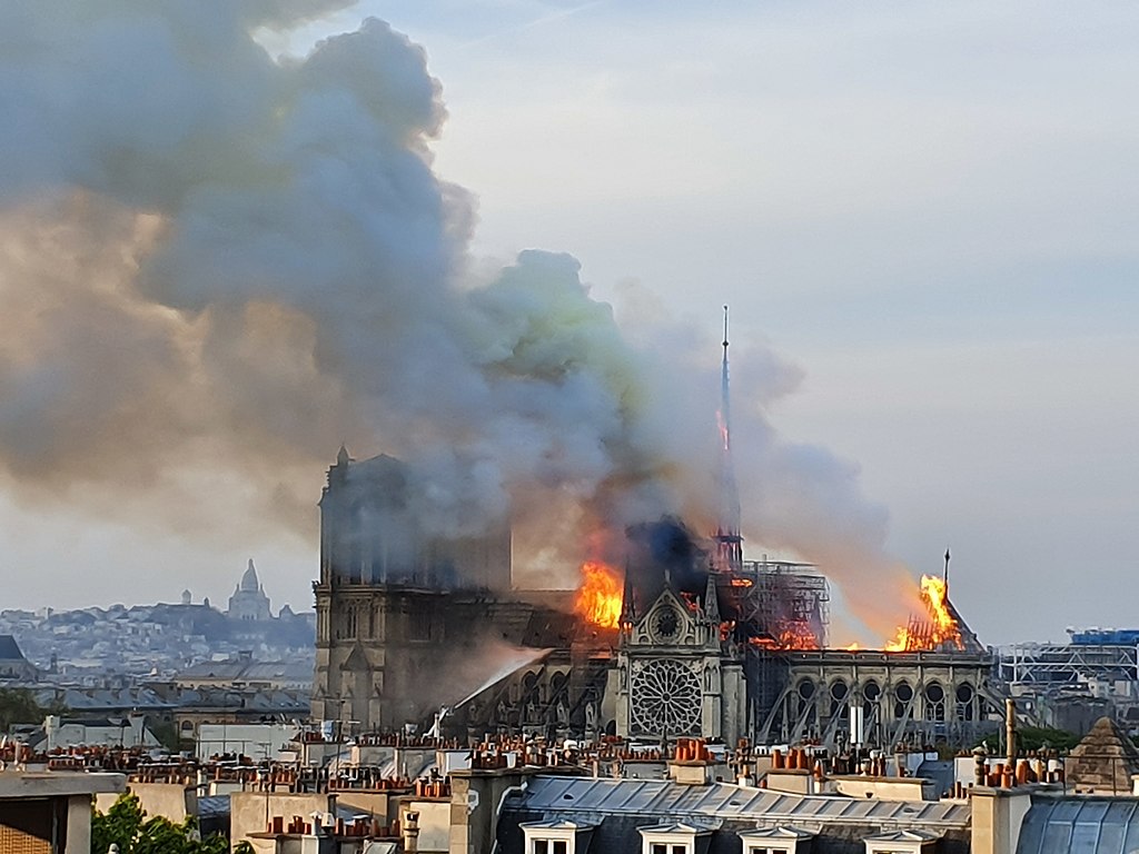 Notre-Dame dovrebbe riaprire al pubblico e al culto nel dicembre 2024