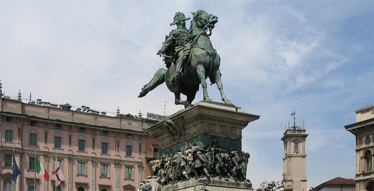 Milano, per pulire il monumento imbrattato dagli attivisti servirà un team di restauro
