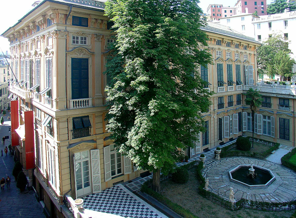 Genova, aprono straordinariamente al pubblico i depositi di Palazzo Bianco 