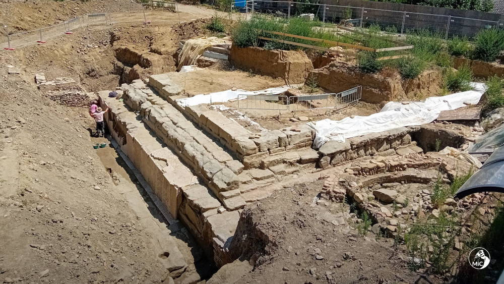 Un tempio tripartito  di epoca romana è stato scoperto a Sarsina